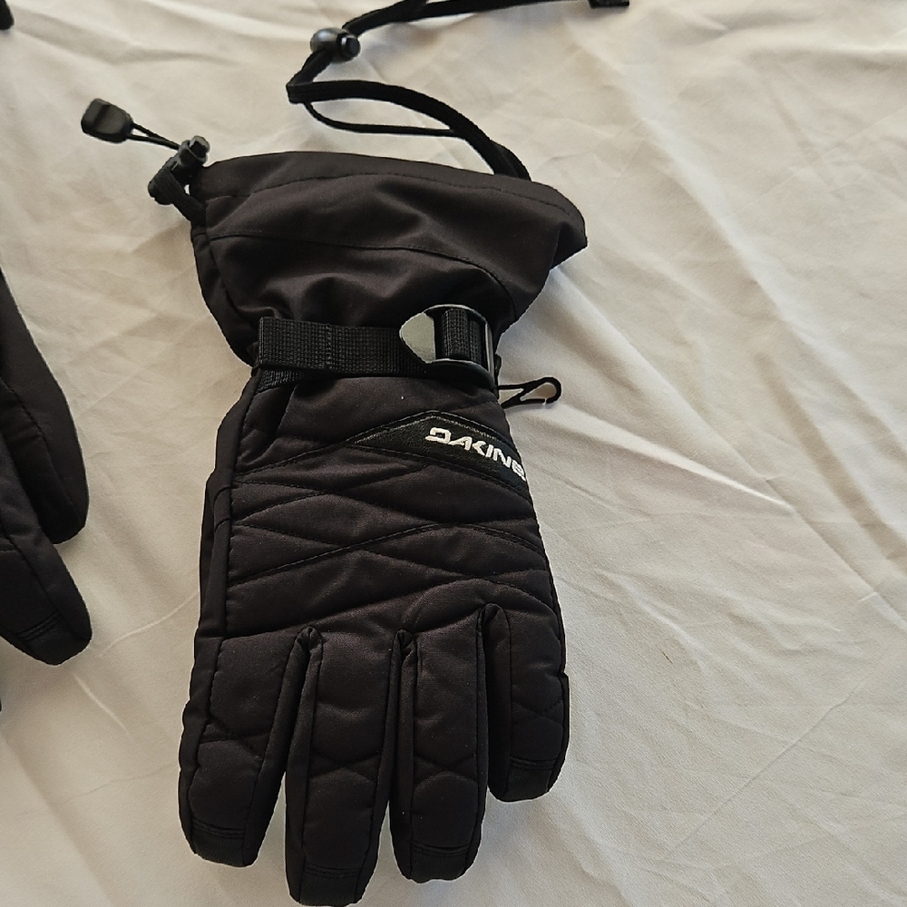 Dakine Women’s Ski Gloves MED NWOT - Picture 3 of 5